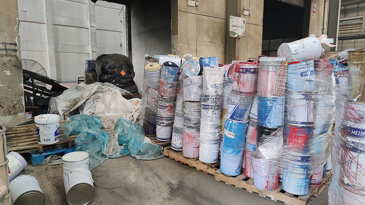 危废铁皮桶物料