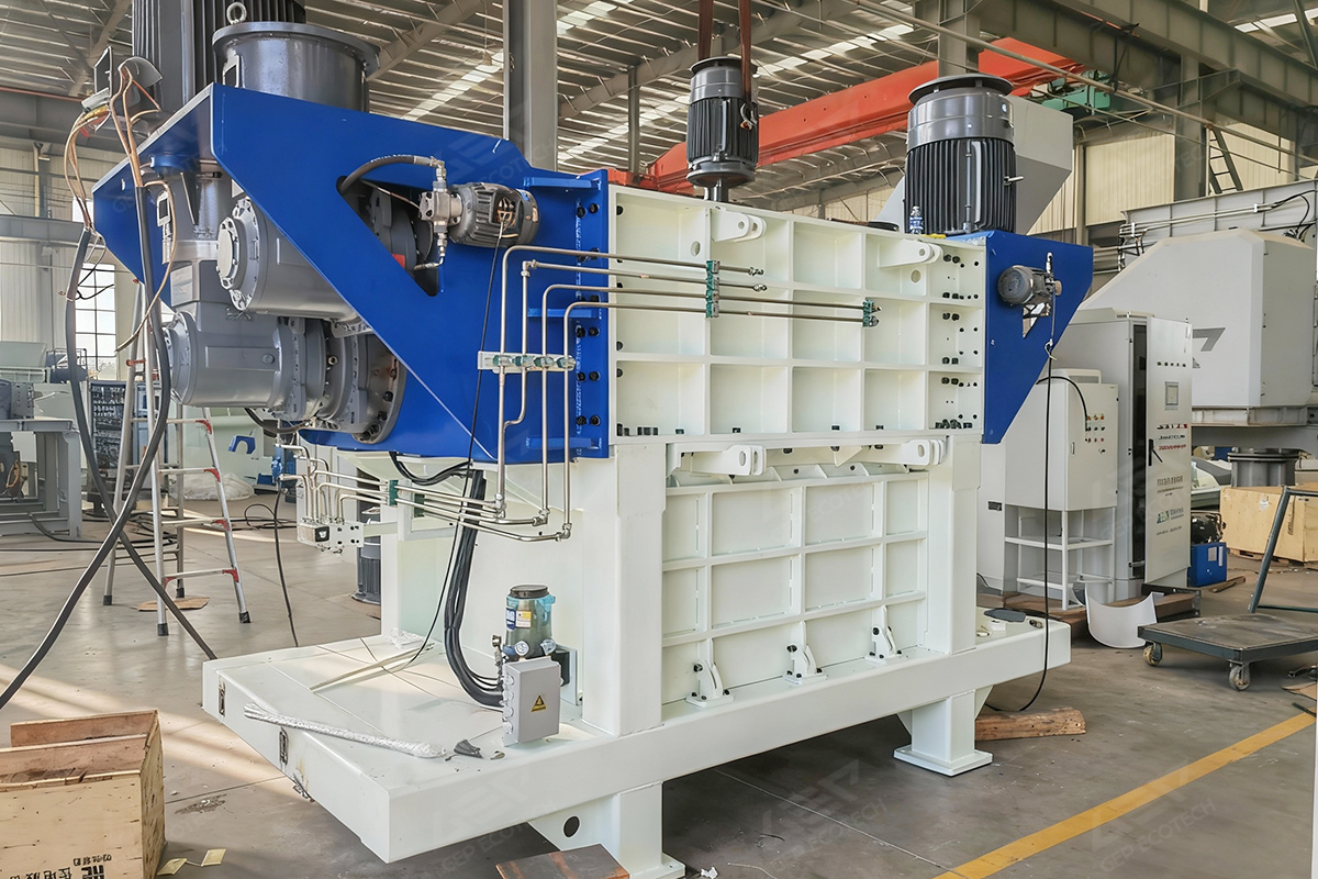 四轴工业垃圾撕碎机