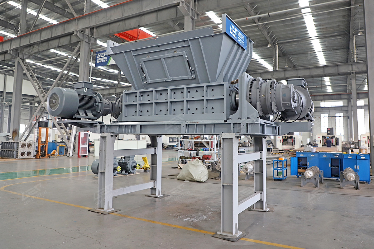 农膜<a href=https://www.zzsisui.com/znsisuiji/7.html target=_blank class=infotextkey>双轴撕碎机</a>